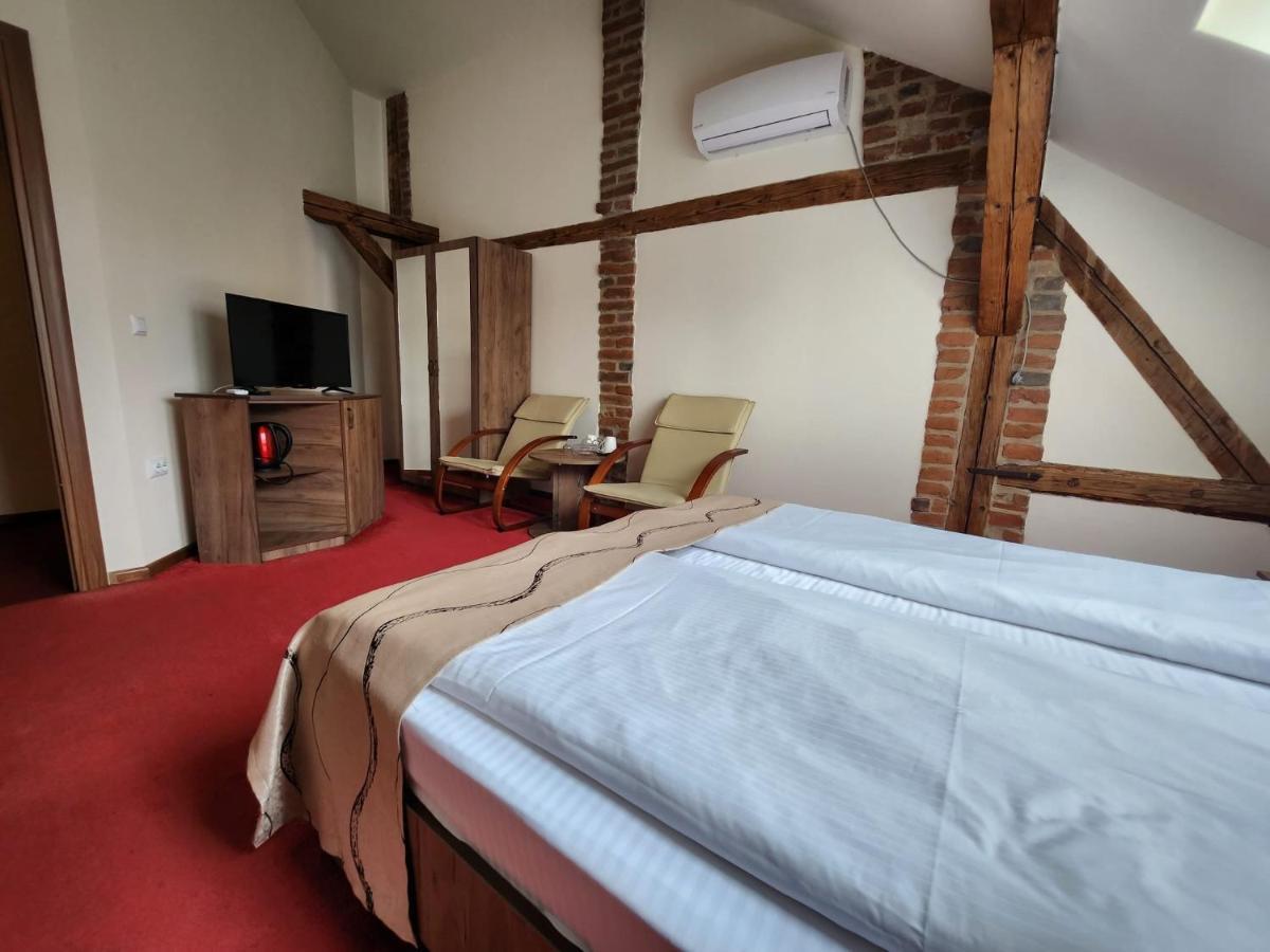 Antique Aparthotel Alba Iulia Eksteriør billede