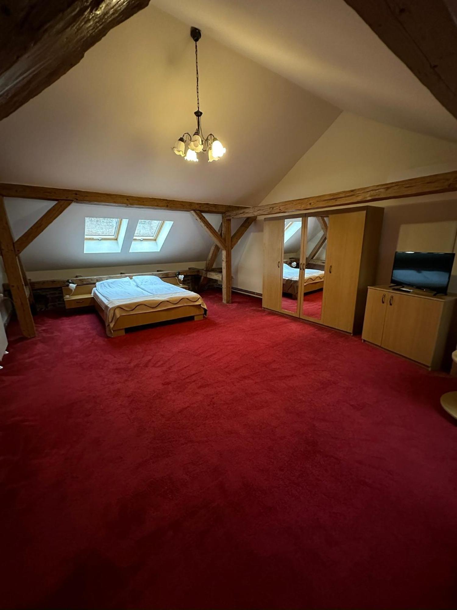Antique Aparthotel Alba Iulia Eksteriør billede