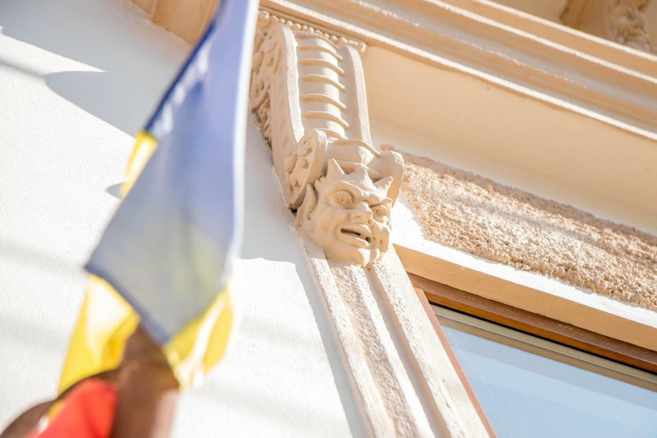 Antique Aparthotel Alba Iulia Eksteriør billede