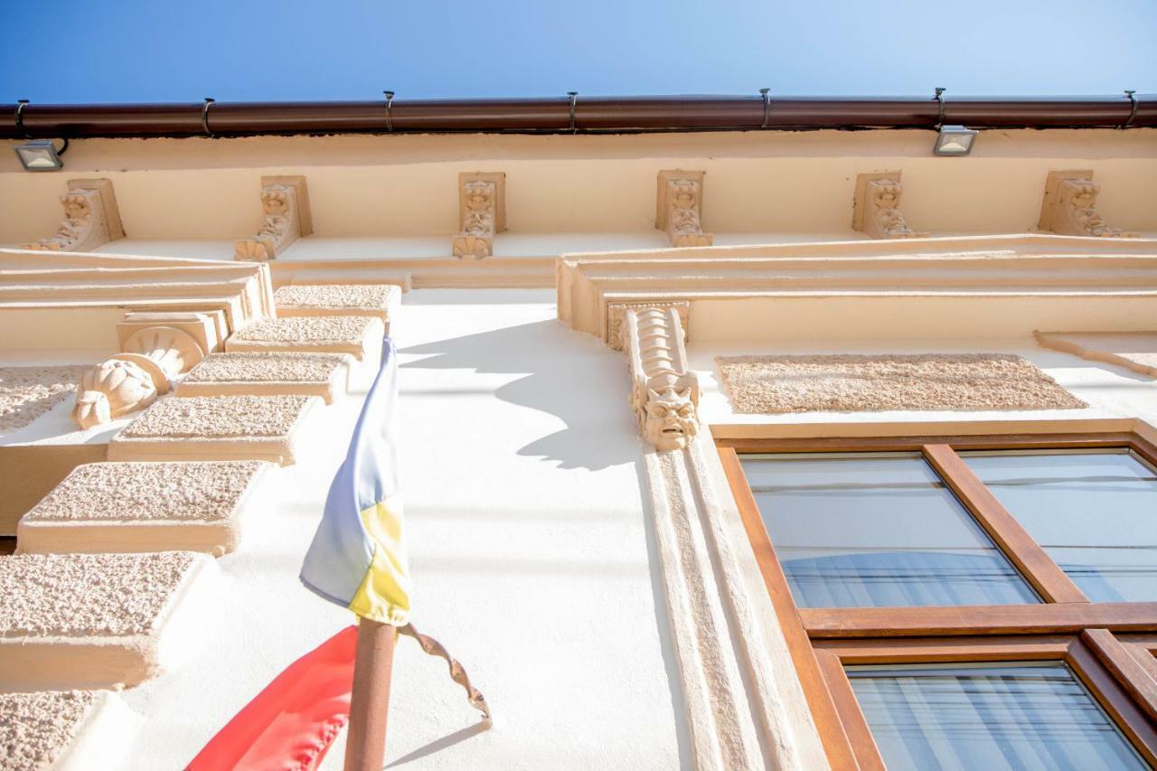 Antique Aparthotel Alba Iulia Eksteriør billede